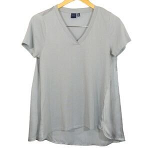 Kaari Blue Womens Grey V Neck Contrast Satin Silky Back Hi Low Top Tee Shirt XS